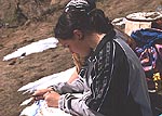 Una piccola artista all'opera